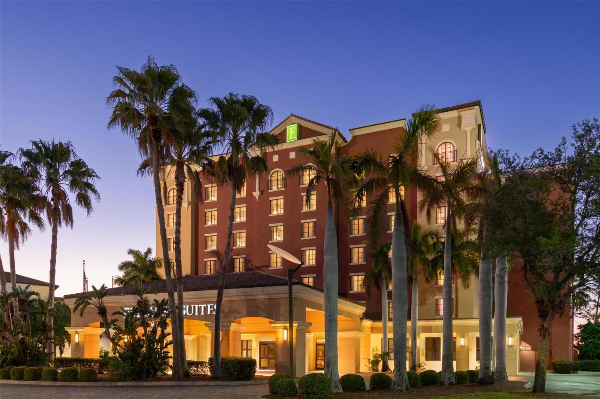 เอมบาสซี สวีท โฮเต็ล ฟอร์ต ไมเยอร์ ฟลอริดา Hotel เอสเตอโร ภายนอก รูปภาพ